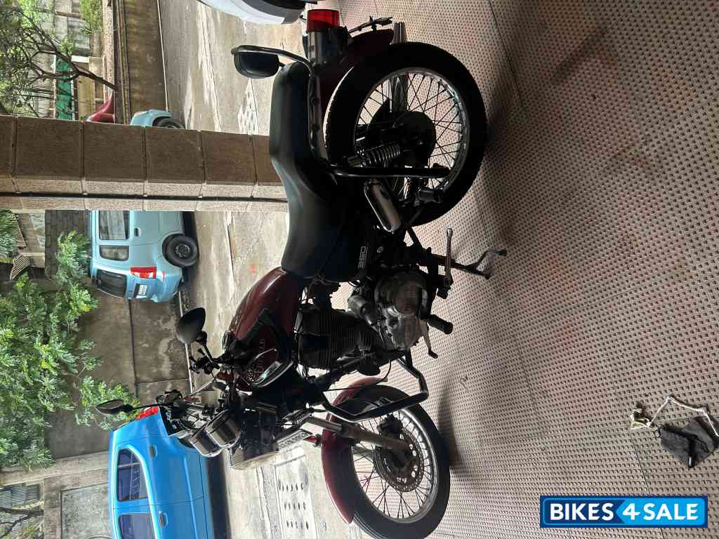 Berry Red Royal Enfield Thunderbird TwinSpark 350