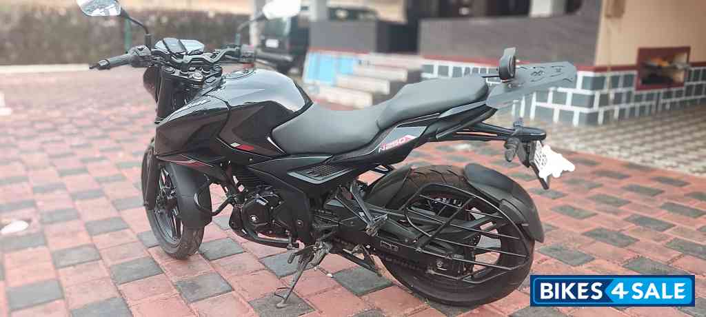 Bajaj Pulsar N250 Dual Channel ABS