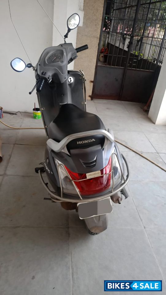 Grey Honda Activa 4G