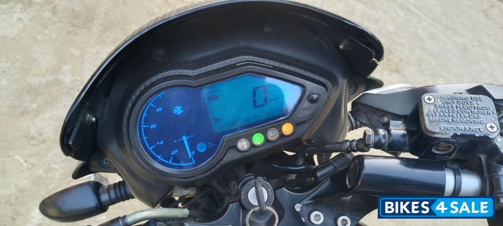 Black Bajaj Pulsar 125 Neon BS6