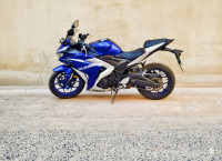 Blue Yamaha R3