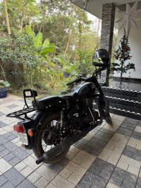 Royal Enfield Classic Stealth Black 2018 Model