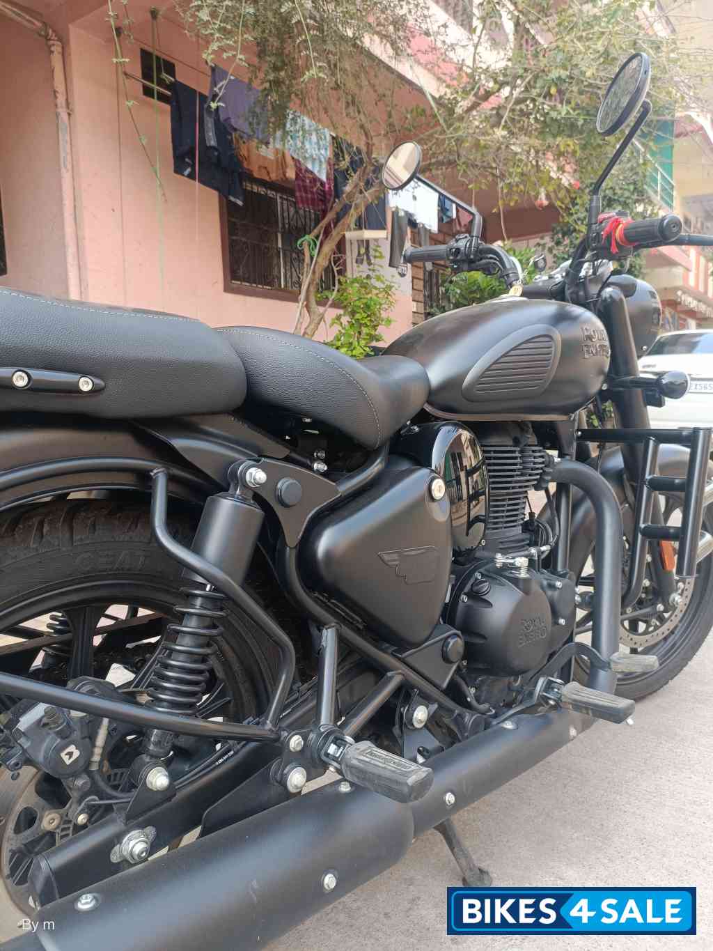 Stealth Black Royal Enfield Classic 350 Dual Channel BS6