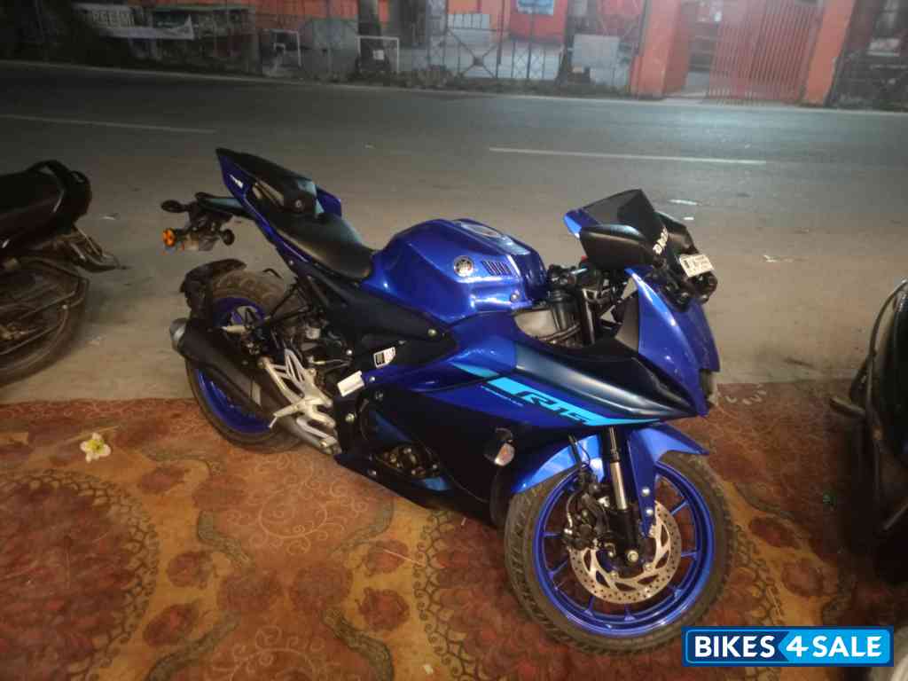 Racing Blue Yamaha R15 V4