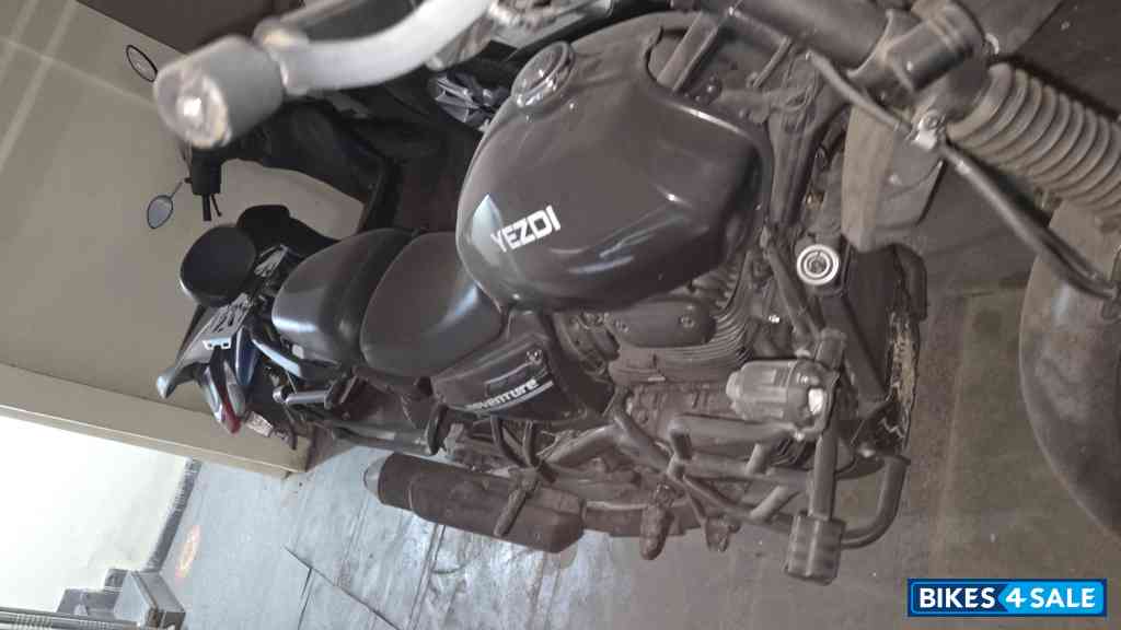 Yezdi Adventure Gloss Yezdi Adventure Gloss