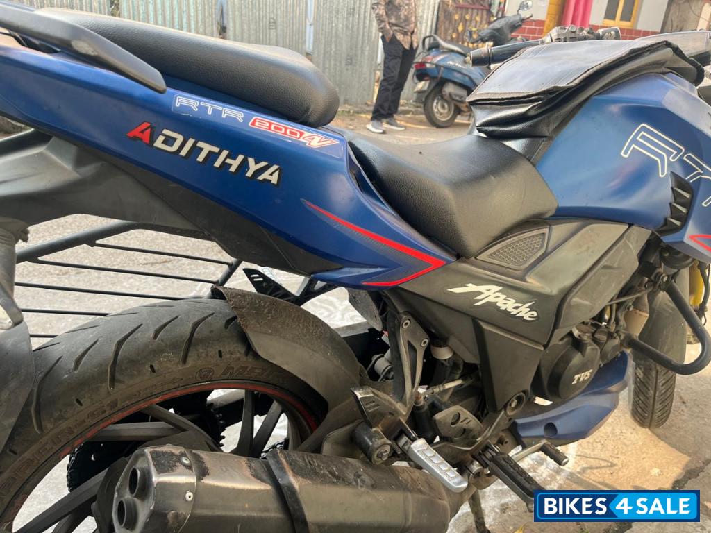 TVS Apache RTR 200 4V