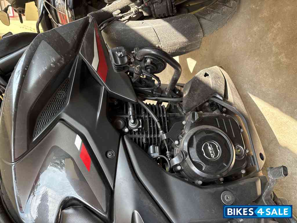 Bajaj Pulsar N250 Dual Channel ABS