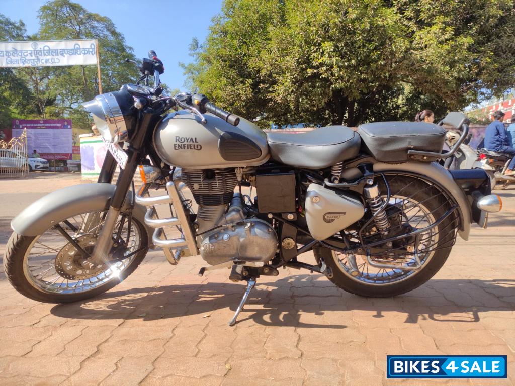 Royal Enfield Classic Gunmetal Grey