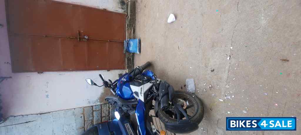 TVS Apache RTR 160 4V BS6