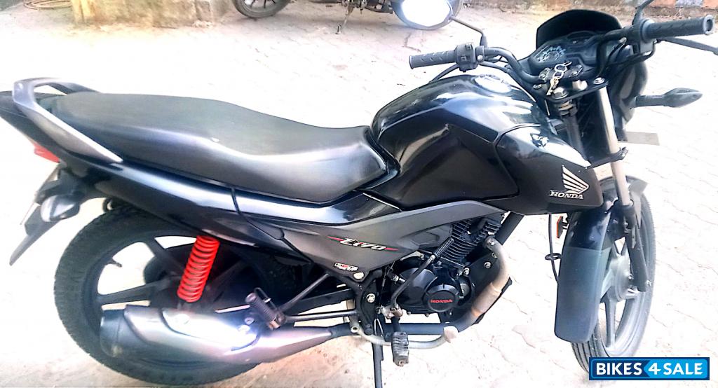 Black Honda Livo 110