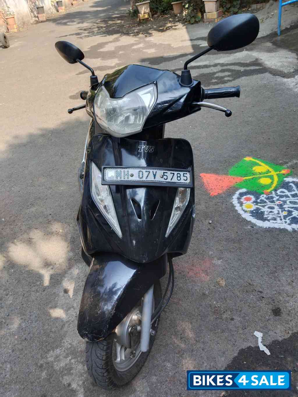 Black TVS Wego