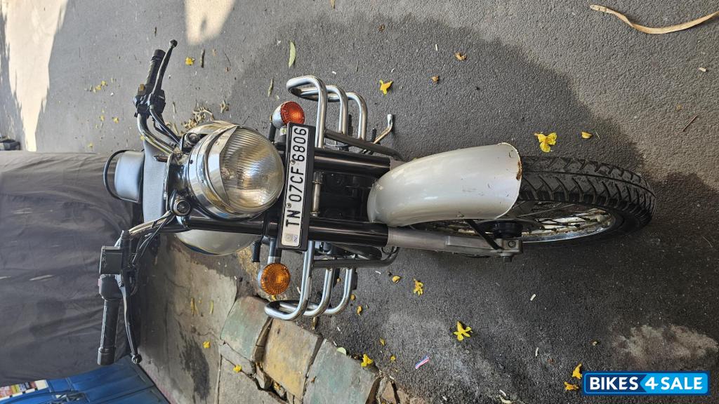 Silver Royal Enfield Classic 350