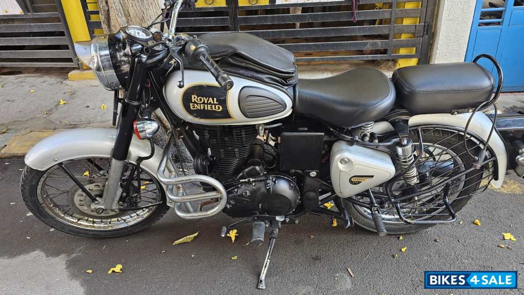 Silver Royal Enfield Classic 350