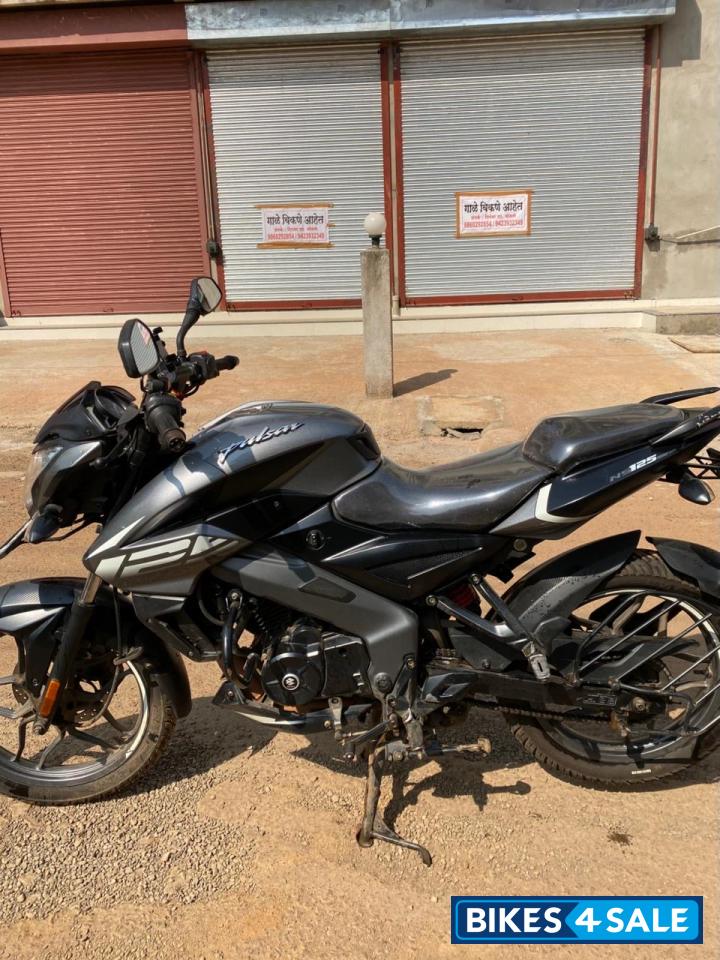 Grey Bajaj Pulsar NS125 2022 Grey Bajaj Pulsar NS125 2022
