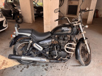 Black Royal Enfield Thunderbird 500