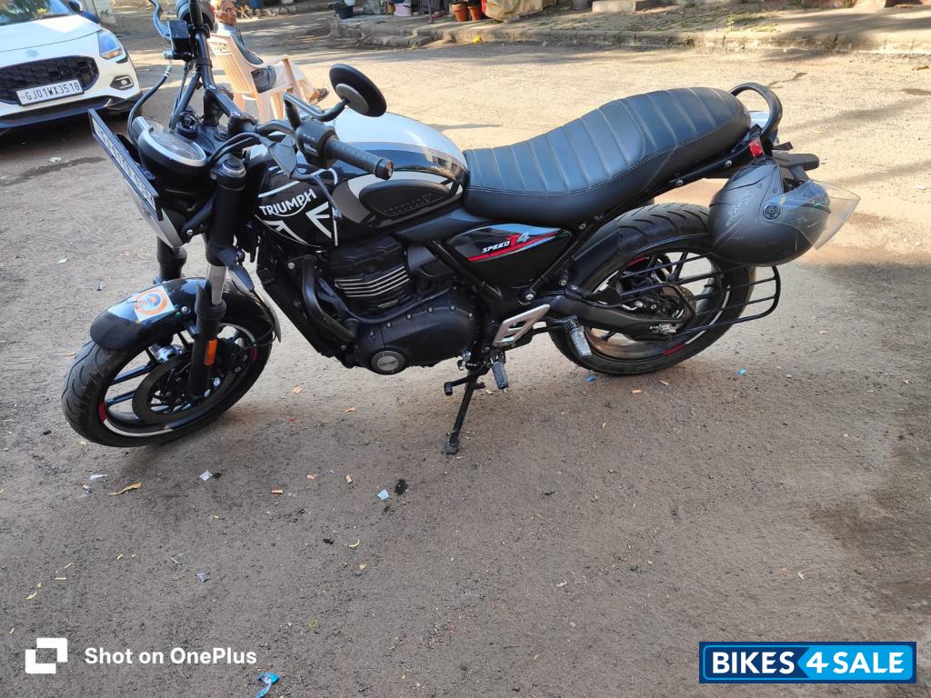 Triumph Speed T4