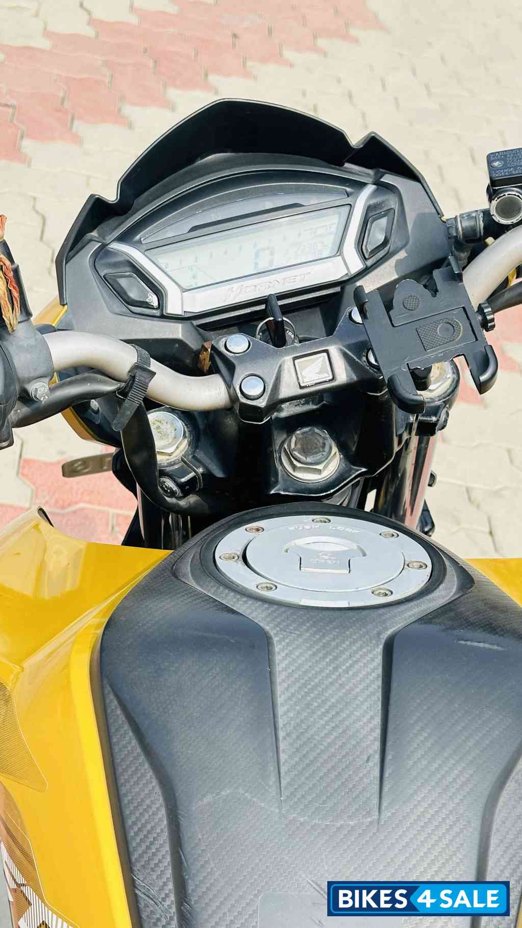 Yellow Honda CB Hornet 160R