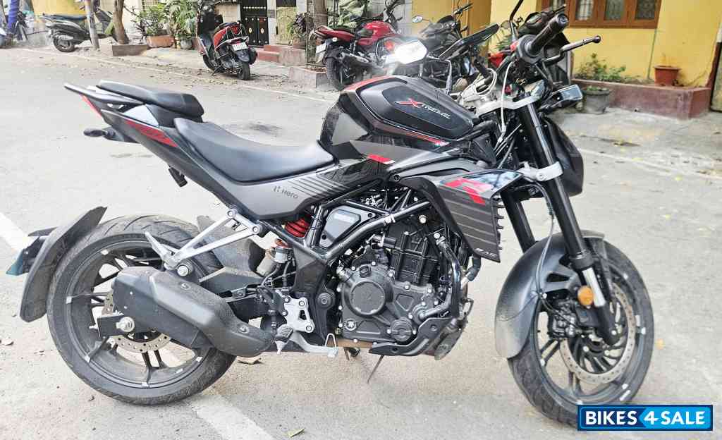Black Hero Xtreme 250R