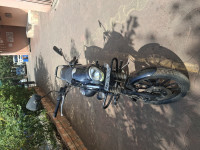 Black Bajaj Avenger Street 220