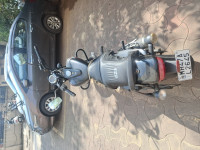 Black Bajaj Avenger Street 220