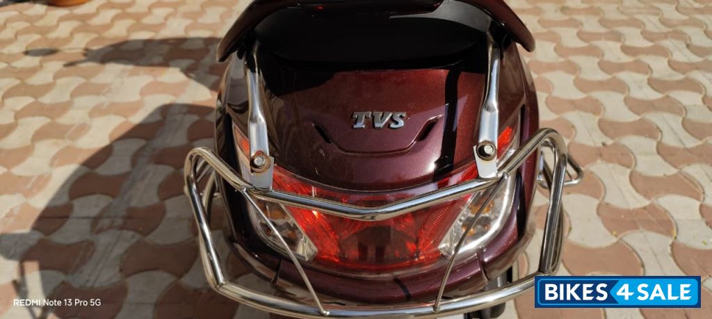 Artist Red TVS Jupiter 125 SmartXonnect