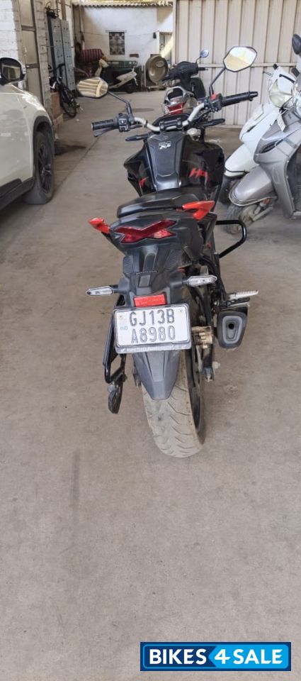 Pearl Igneous Black Honda Hornet 2.0