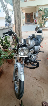 Royal Enfield Thunderbird