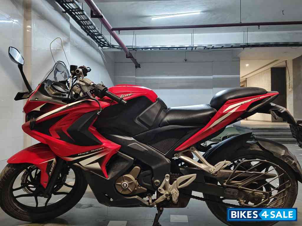 Red Bajaj Pulsar RS 200 ABS Red Bajaj Pulsar RS 200 ABS