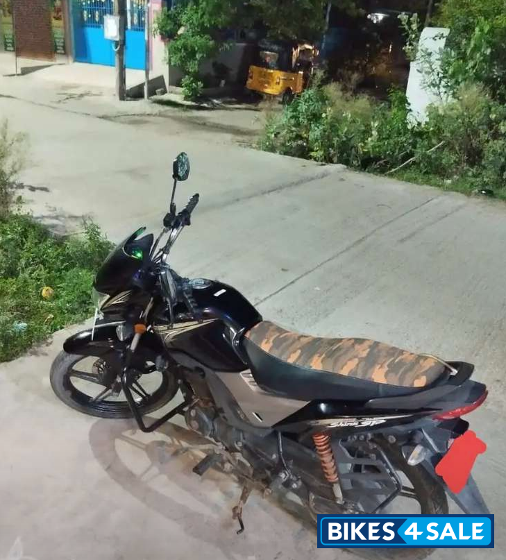 Black Honda CB Shine SP