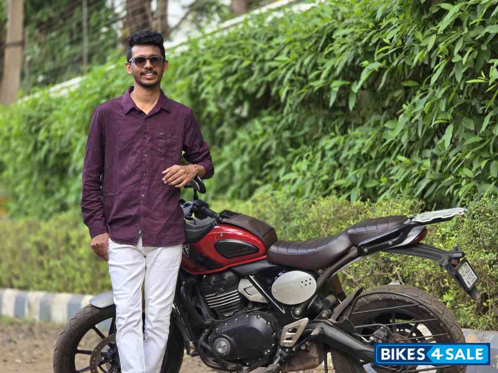 Triumph Scrambler 400 X