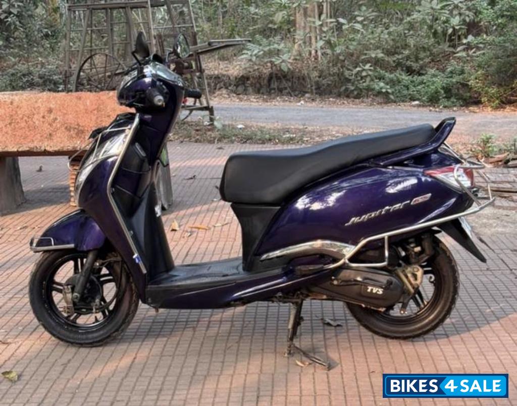 Navy Blue TVS Jupiter 125