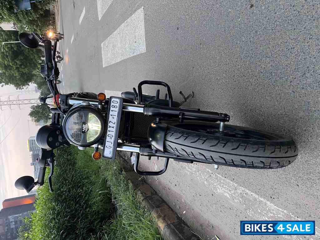 Deep Black Matte Black Clad Jawa 42 FJ