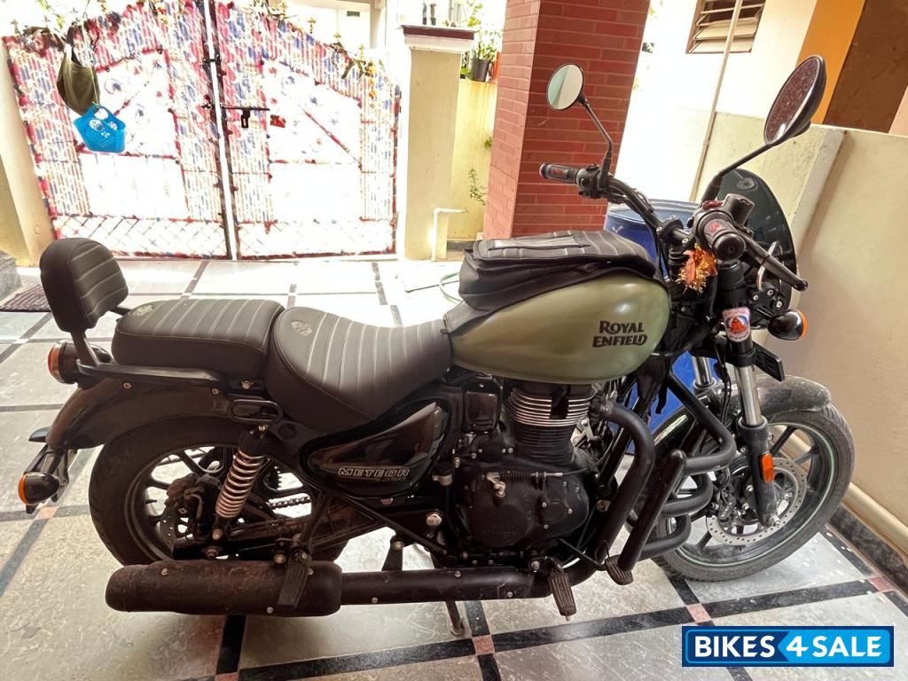 Royal Enfield Meteor 350 Fireball