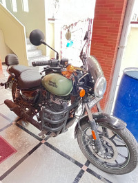 Royal Enfield Meteor 350 Fireball
