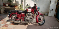 Maroon Royal Enfield Classic 500