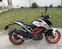White KTM Duke 390