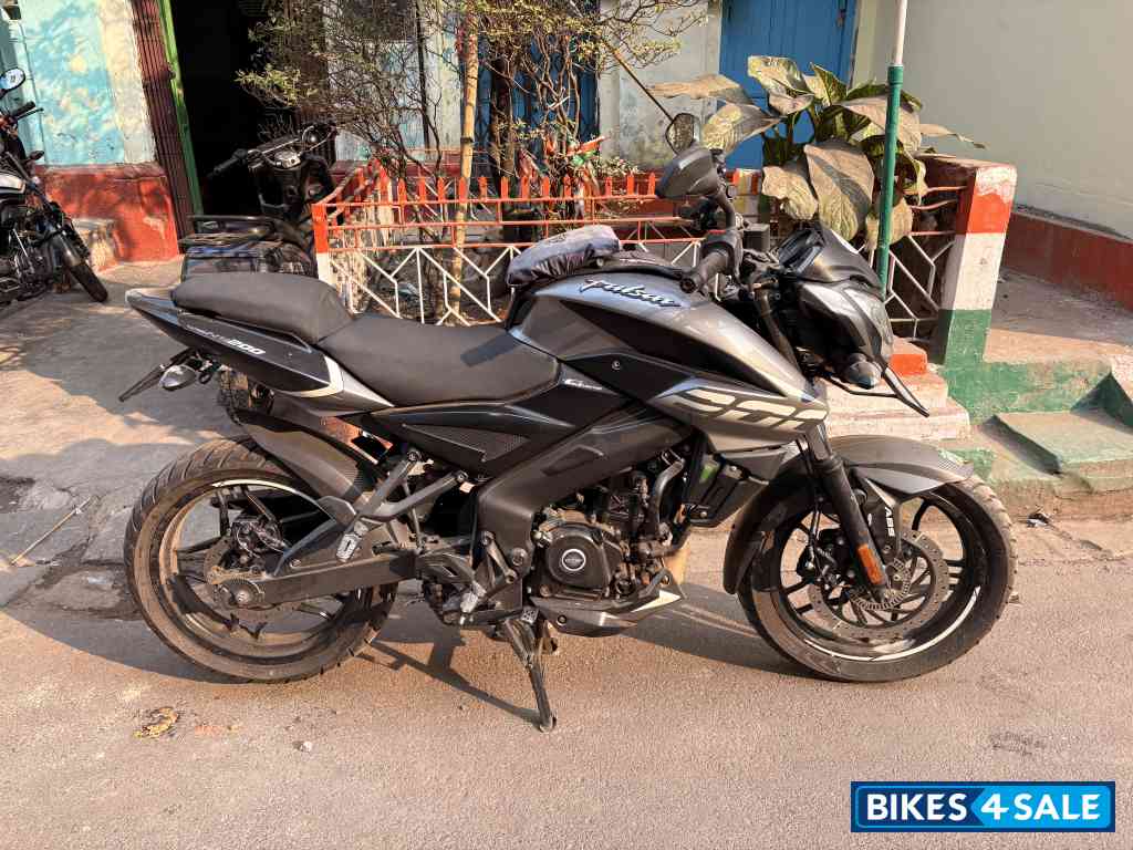 Bajaj Pulsar NS 200 BS6