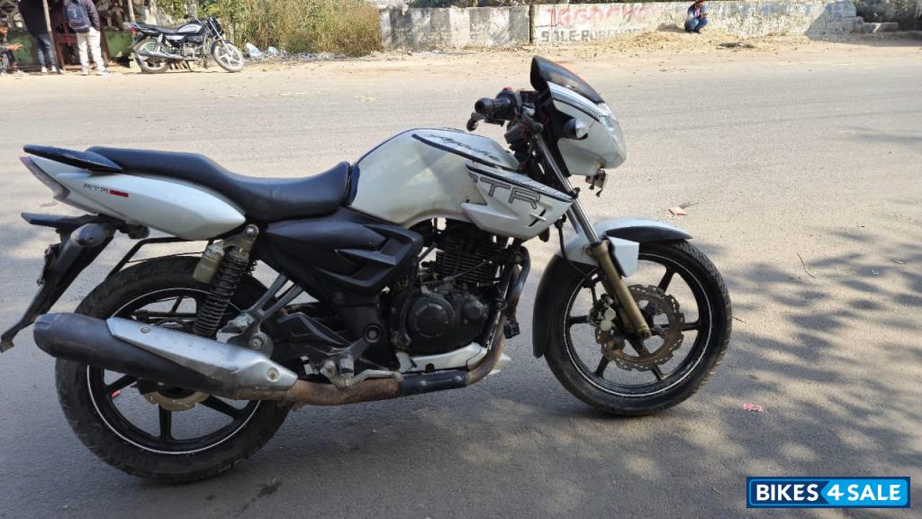 TVS Apache RTR 180