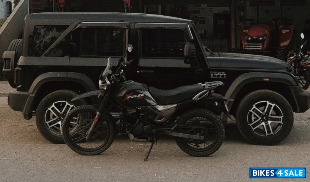 Matte Black Hero XPulse 200 BS6