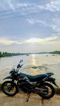 Matte Black Hero XPulse 200 BS6