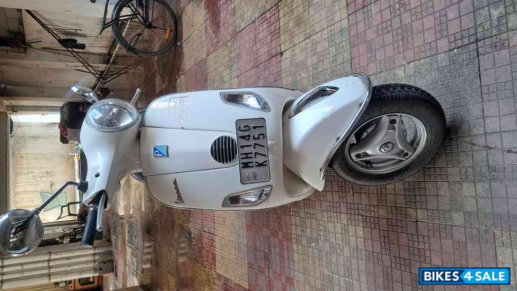 Arrow EV Vespar Round Light