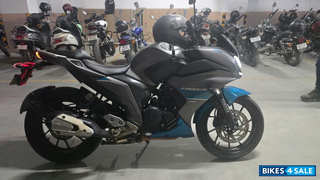 Yamaha Fazer 25