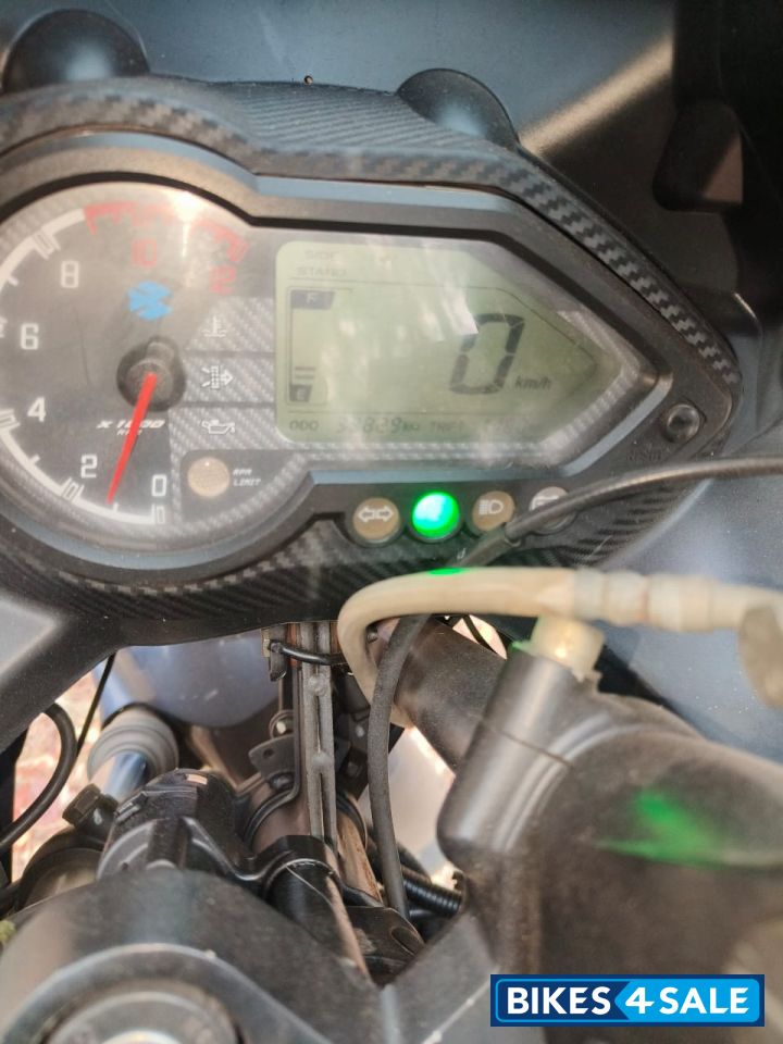 Violer Bajaj Pulsar 220F Violer Bajaj Pulsar 220F