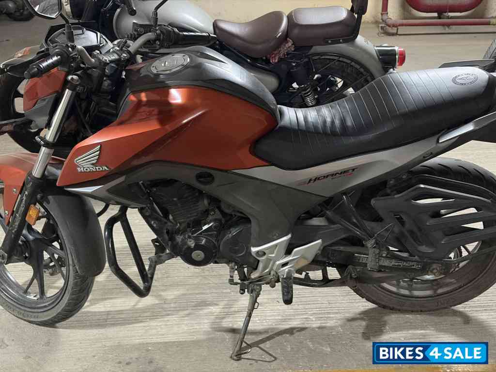 Honda CB Hornet 160R