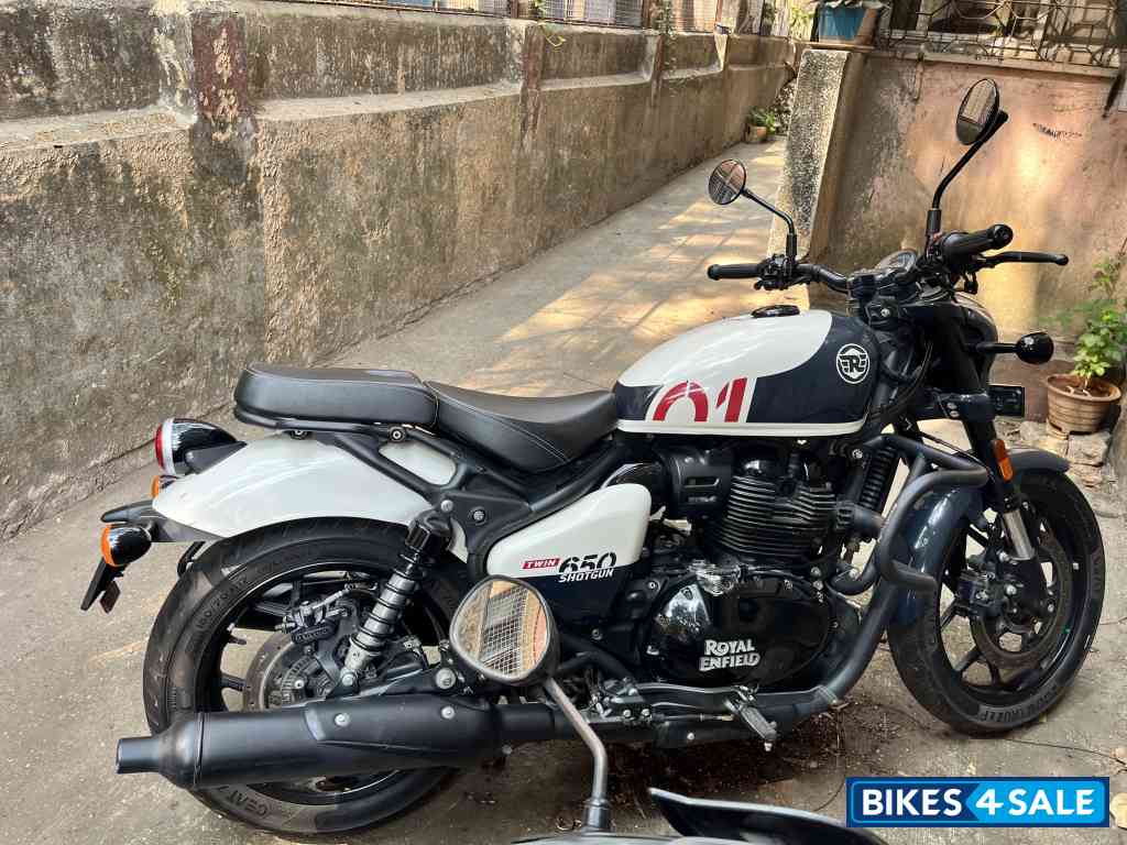 White And Grey Royal Enfield Shotgun 650