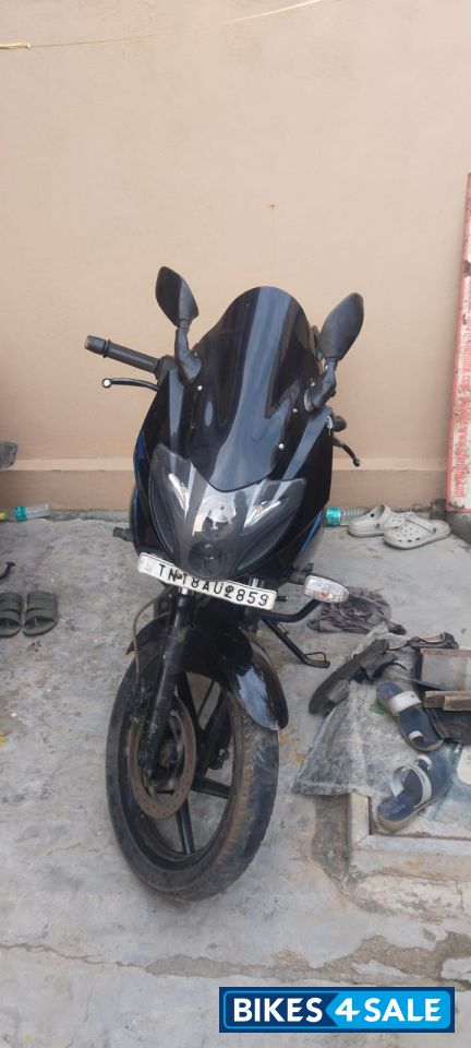Bajaj Pulsar 180F Neon