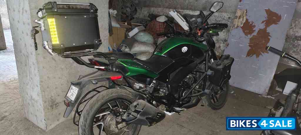 Bajaj Dominar 400 ABS BS6