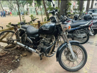 Black Royal Enfield Thunderbird 500