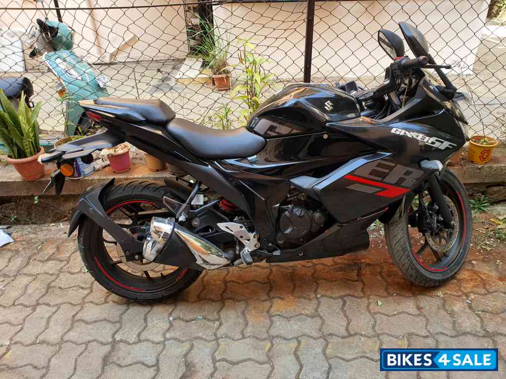 Suzuki Gixxer SF