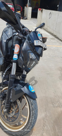 Black Bajaj Dominar 400 ABS BS6